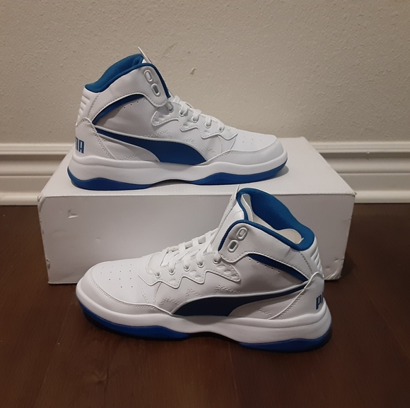 Puma - Picture 1 of 4